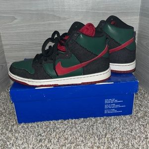 Nike dunk high premium sb RESN